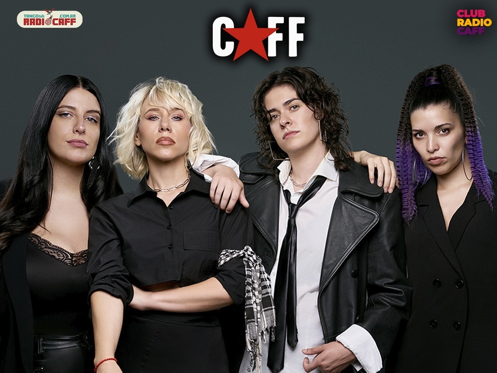 Escorpia y Mica Racciatti en vivo en el CAFF